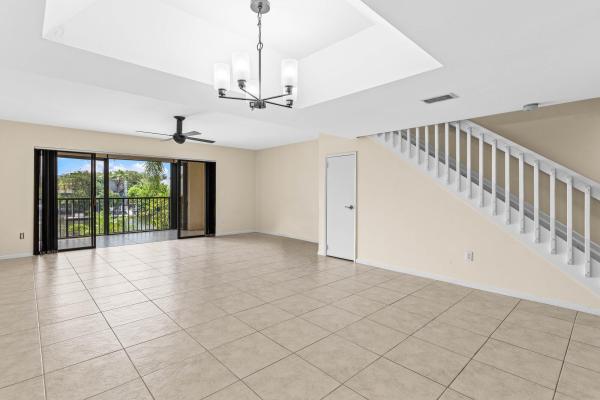 210 Captains Walk #711, Delray Beach, Florida 33483, image 3