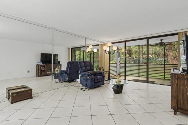 Bonaire At Woodmont, 7515 NW 79th Ave #109, Tamarac, Florida 33321, image 2
