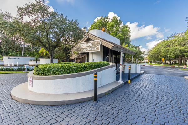 Bonaire At Woodmont, 7515 NW 79th Ave #109, Tamarac, Florida 33321, image 1