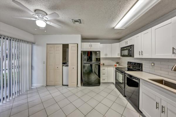 Lantern Walk, 100 Sunshine Blvd, Royal Palm Beach, Florida 33411, image 3