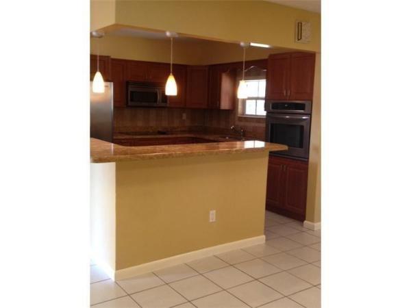 Boulevard Heights, 8841 NW 14th St, Pembroke Pines, Florida 33024, image 3