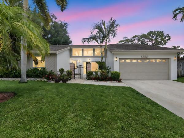 Amberwoods, 21521 Sassafras Rd, Boca Raton, Florida 33433, image 2