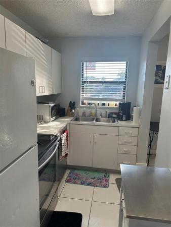 The Palms At Lighthouse Point, 4121 NE 21st Ter ##3, Lighthouse Point, Florida 33064, image 3