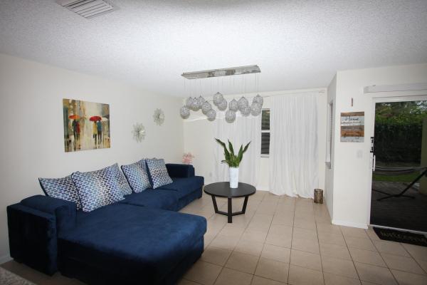 Independence Cove, 945 Imperial Lake Rd, West Palm Beach, Florida 33413, image 3