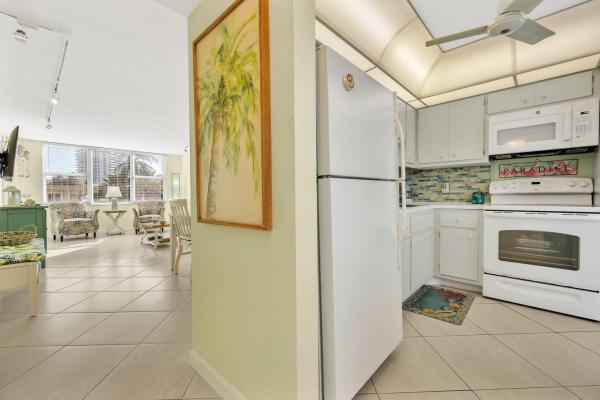 Granada House Apartments, 201 N Ocean Blvd #203, Pompano Beach, Florida 33062, image 2