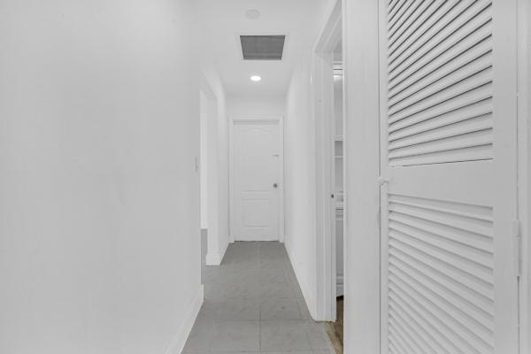 Palm Lane Villa, 6621 Perry St, Hollywood, Florida 33024, image 3