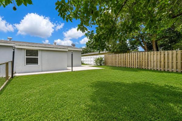Palm Lane Villa, 6621 Perry St, Hollywood, Florida 33024, image 1