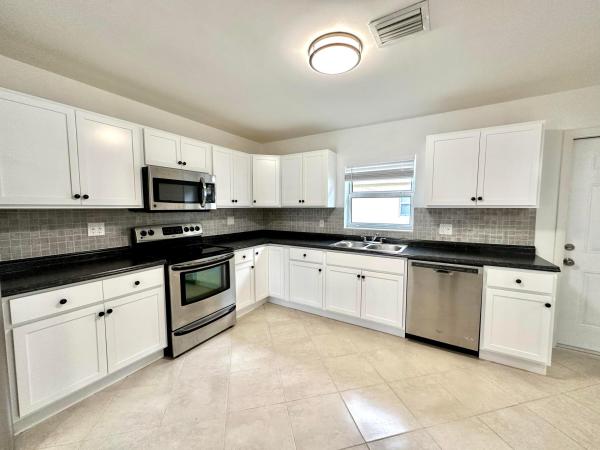 10132 Plant Dr, Palm Beach Gardens, Florida 33410, image 2