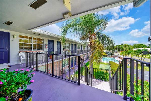 Park Ridge North, 2701 Middle River Dr #11, Fort Lauderdale, Florida 33306, image 3