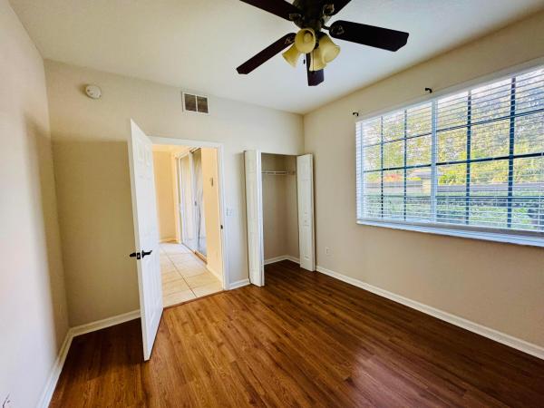 1954 Freeport Ln, Riviera Beach, Florida 33404, image 2
