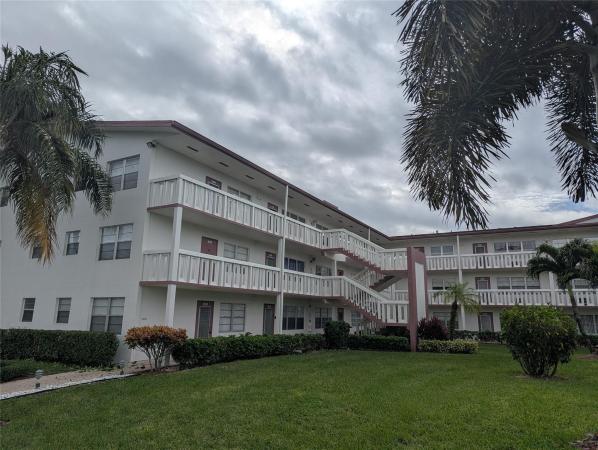 589 Fanshaw O, Boca Raton, Florida 33434, image 3