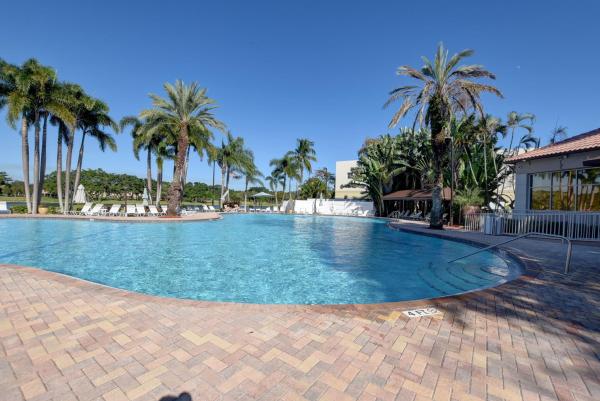 Reflections At Mission Bay, 10401 Lake Vista Cir, Boca Raton, Florida 33498, image 3