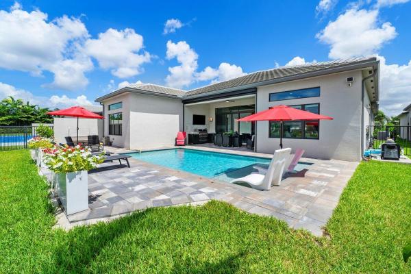 9850 Evergreen Woods Ln, Boynton Beach, Florida 33473, image 2