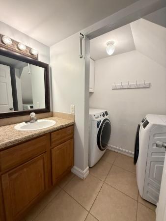 Sandtree Townhouses, 814 Sandtree Dr, Palm Beach Gardens, Florida 33403, image 2