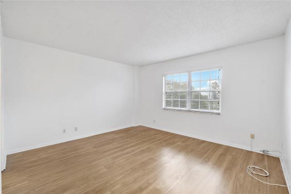 Briarwood Club, 9101 W Sample Rd #402, Coral Springs, Florida 33065, image 2