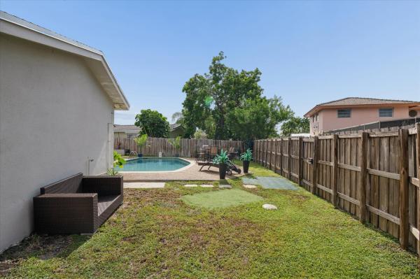 Hollywood Hills, 4601 W Hawthorne Cir, Hollywood, Florida 33021, image 3