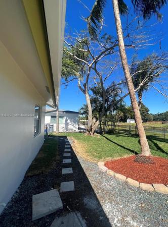 American Homes At Southwind Lakes, 19420 Carolina Cir, Boca Raton, Florida 33434, image 2