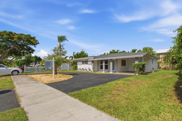 Garden Isles, 401 SE 1st Ave, Pompano Beach, Florida 33062, image 1