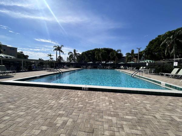 Village Royale Greenhill, 300 NE 26th Ave #113, Boynton Beach, Florida 33435, image 1