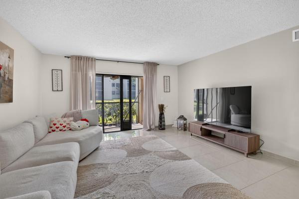 Racquet Club At Bonaventure, 410 Lakeview Dr #103, Weston, Florida 33326, image 3