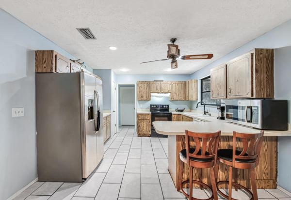 366 SE Lancaster Ave, Port St. Lucie, Florida 34984, image 2