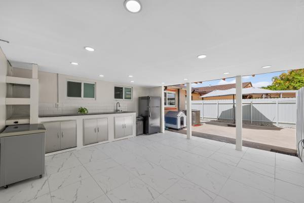 Grand Canal, 10363 SW 6th St, Sweetwater, Florida 33174, image 3