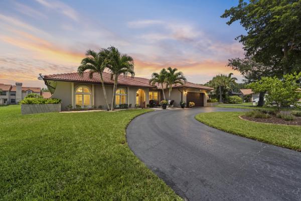 Cypress Glen, 10885 SW 1st Ct, Coral Springs, Florida 33071, image 3