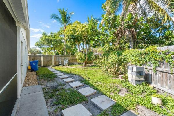 Lakeside Point, 139 Prospect Rd, Lantana, Florida 33462, image 3