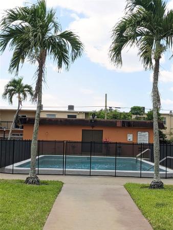 4100, 6606 SW 41st St, Davie, Florida 33314, image 1