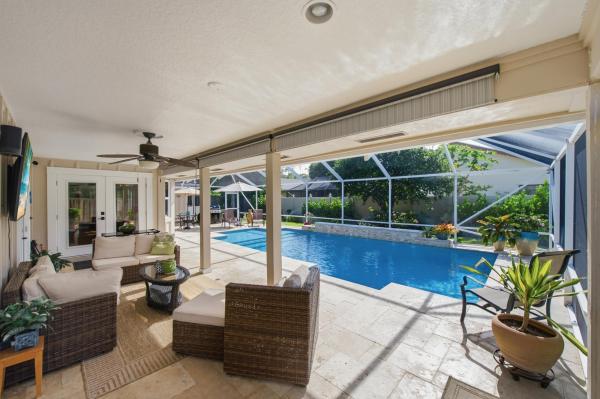Sugar Pond Manor, 805 Daffodil Dr, Wellington, Florida 33414, image 3