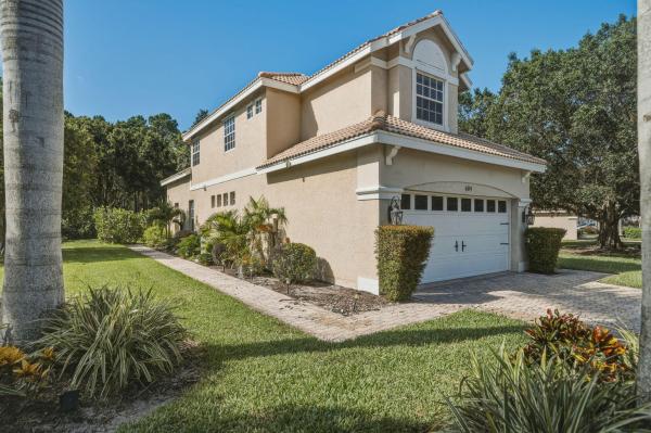 Lake Charles, 609 SW Saint Thomas Cv, Port St. Lucie, Florida 34986, image 2