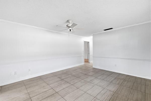 5725 Fernley Dr E #66, West Palm Beach, Florida 33415, image 2