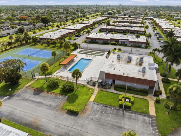 5725 Fernley Dr E #66, West Palm Beach, Florida 33415, image 2