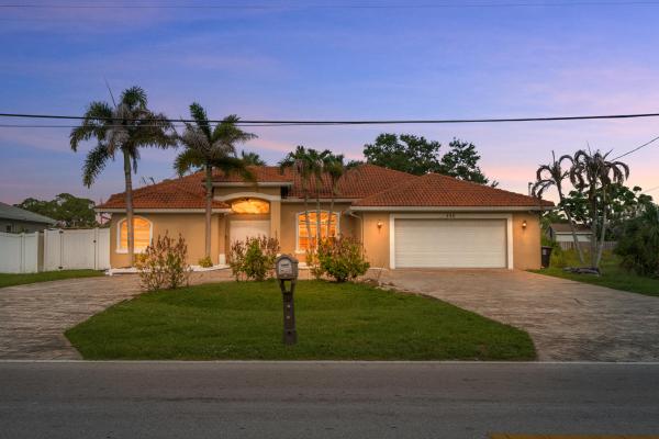 Swan Park, 286 NW Bayshore Blvd, Port St. Lucie, Florida 34983, image 1