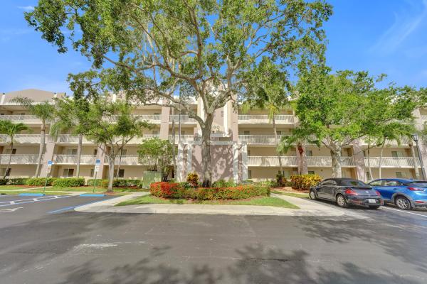 Weldon, 9580 Weldon Cir #K109, Tamarac, Florida 33321, image 1