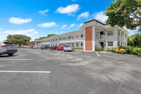 Meridian Park, 10000 Meridian Way N #15, Palm Beach Gardens, Florida 33410, image 3