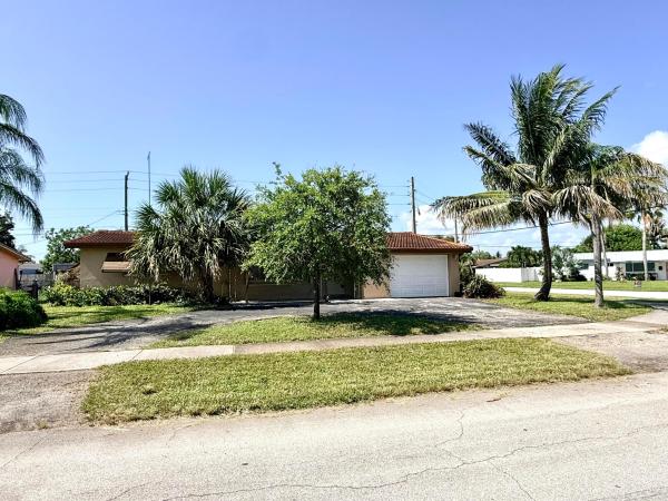 Shorewood, 118 SE 10th Ct, Deerfield Beach, Florida 33441, image 2