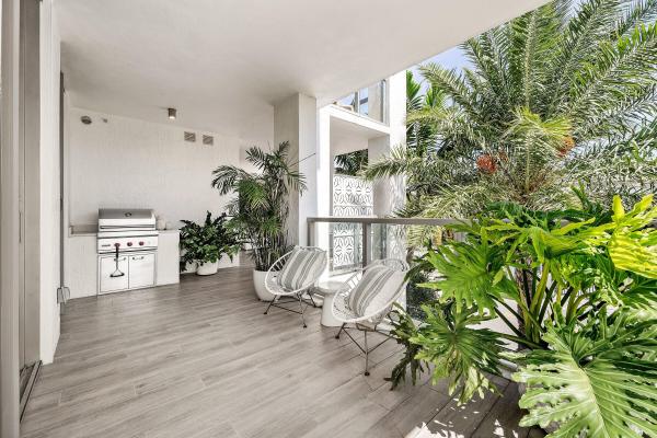 Royal Palm Residences, 475 E Royal Palm Rd #206, Boca Raton, Florida 33432, image 2