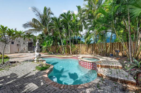 Dell Park, 109 George Bush Blvd, Delray Beach, Florida 33444, image 1