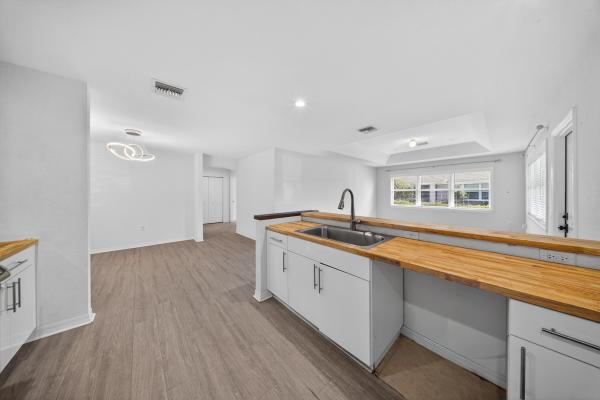 The Preserve At The Savannahs, 1812 E Sanderling Ln, Fort Pierce, Florida 34982, image 3