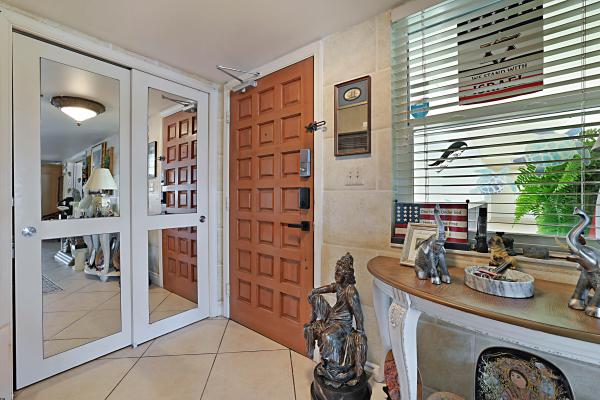 Everglades, 374 Golfview Rd #205, North Palm Beach, Florida 33408, image 2