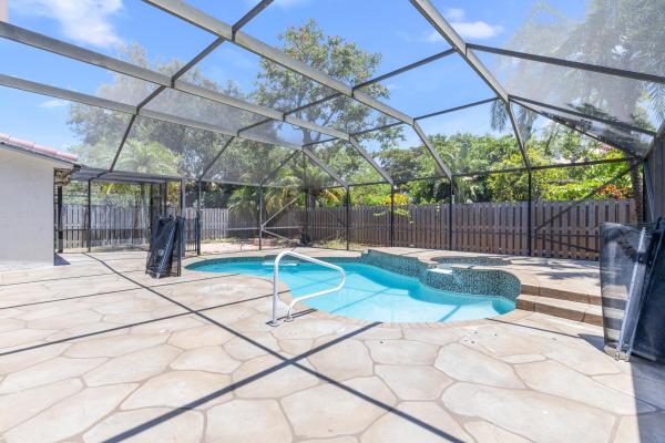 7686 Cedar Hurst Ct, Lake Worth, Florida 33467, image 2