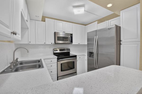 Banyan Lake, 8230 Severn Dr #A, Boca Raton, Florida 33433, image 2