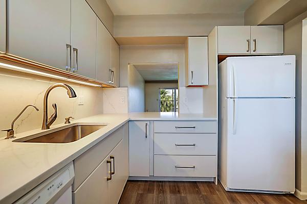 River House Terrace, 230 N Federal Hwy #305, Deerfield Beach, Florida 33441, image 2