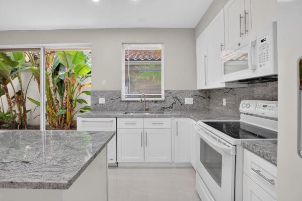 Laurel Pointe At Broken Sound Club, 5183 NW 26th Cir, Boca Raton, Florida 33496, image 3