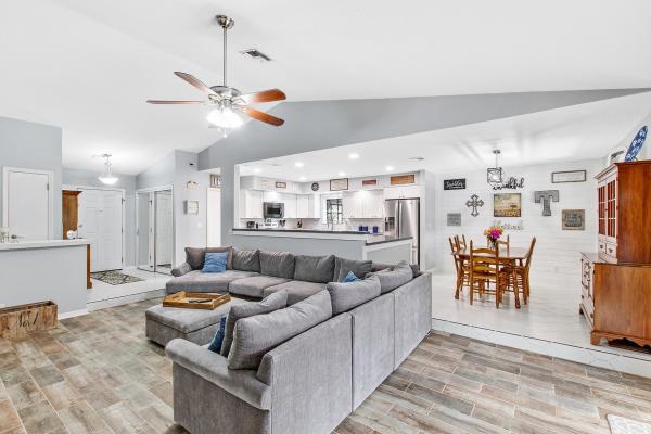 Sugar Pond Manor, 912 Blueberry Dr, Wellington, Florida 33414, image 2