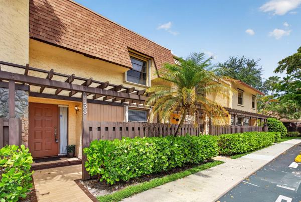 Villas Of Plantation, 1133 NW 79th Dr, Plantation, Florida 33322, image 1