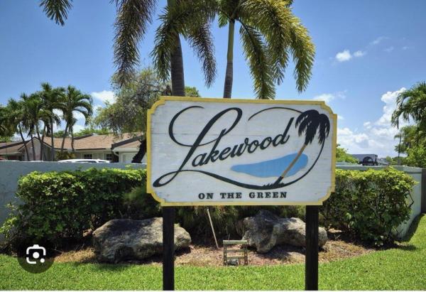 Lakewood On The Green, 5545 N Lakewood Cir #425, Margate, Florida 33063, image 1