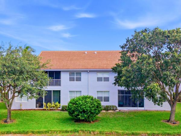 7960 Laina Ln #3, Boynton Beach, Florida 33437, image 2