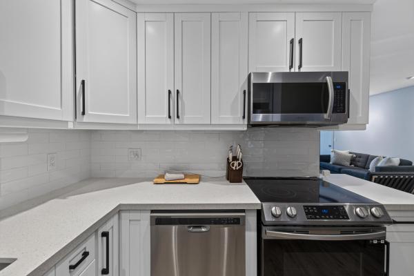 Bay Colony Club, 6515 Bay Club Dr #4, Fort Lauderdale, Florida 33308, image 1
